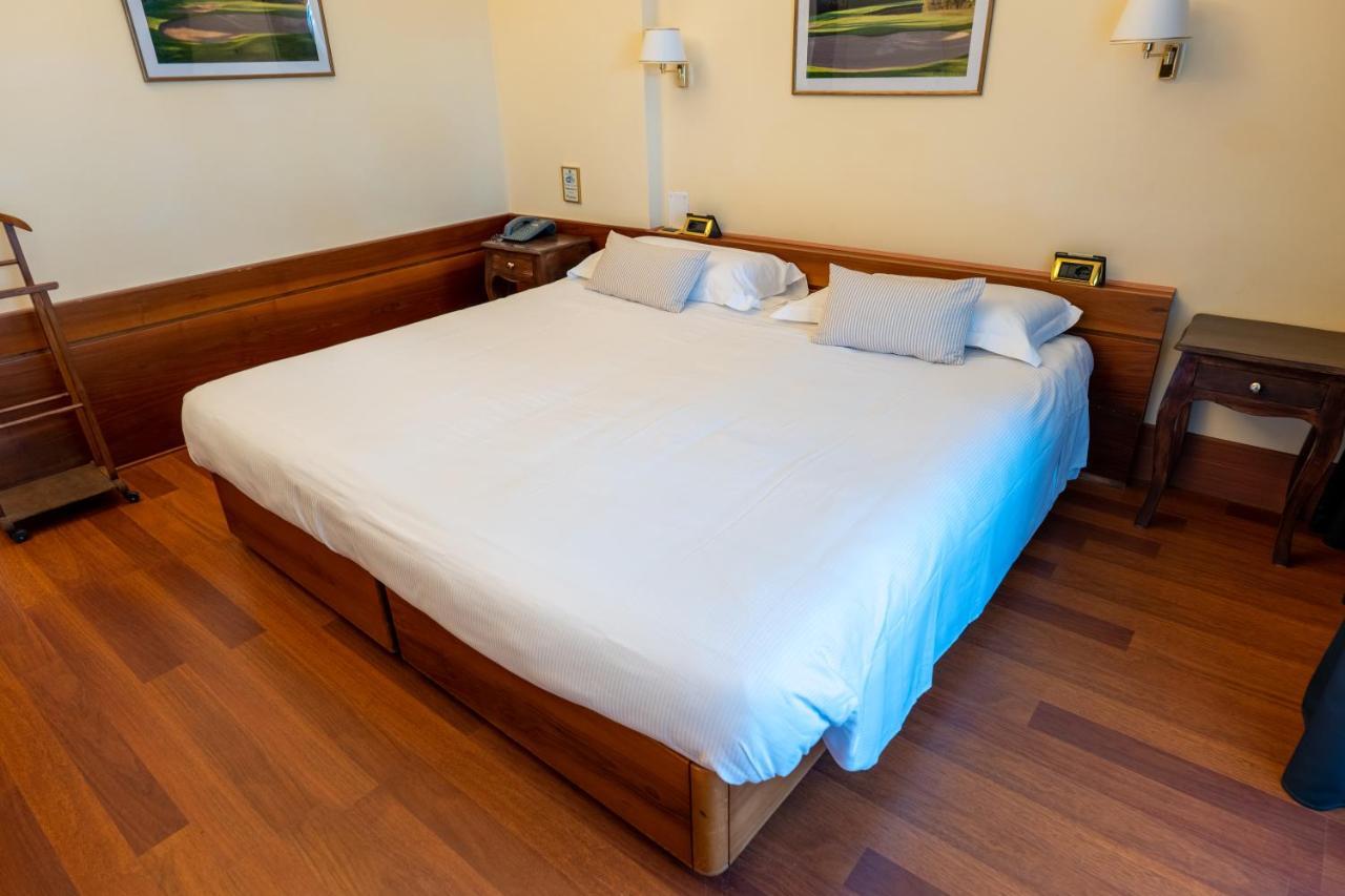 Golf Hotel La Pinetina 아피아노젠틸레 외부 사진
