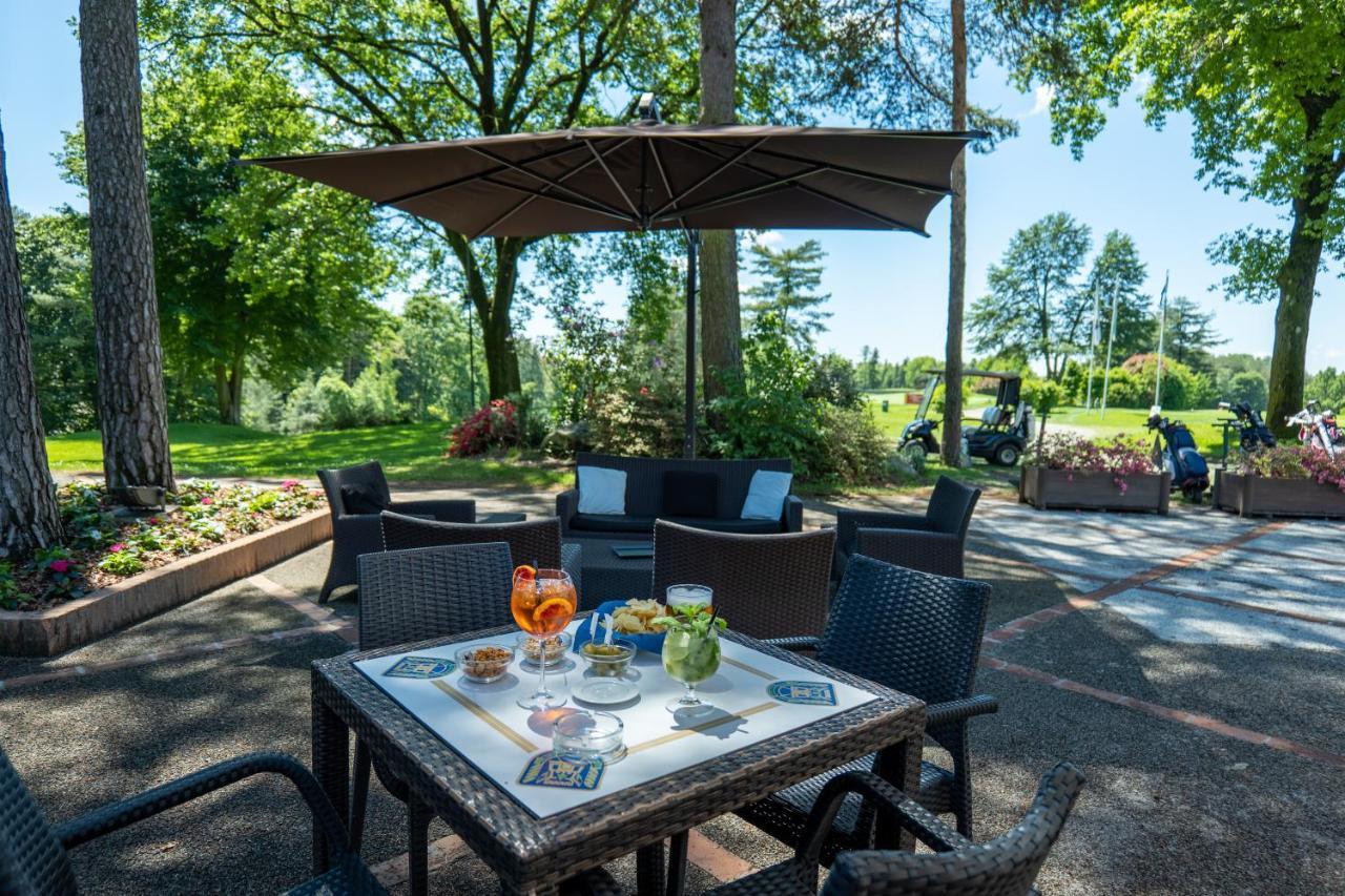 Golf Hotel La Pinetina 아피아노젠틸레 외부 사진